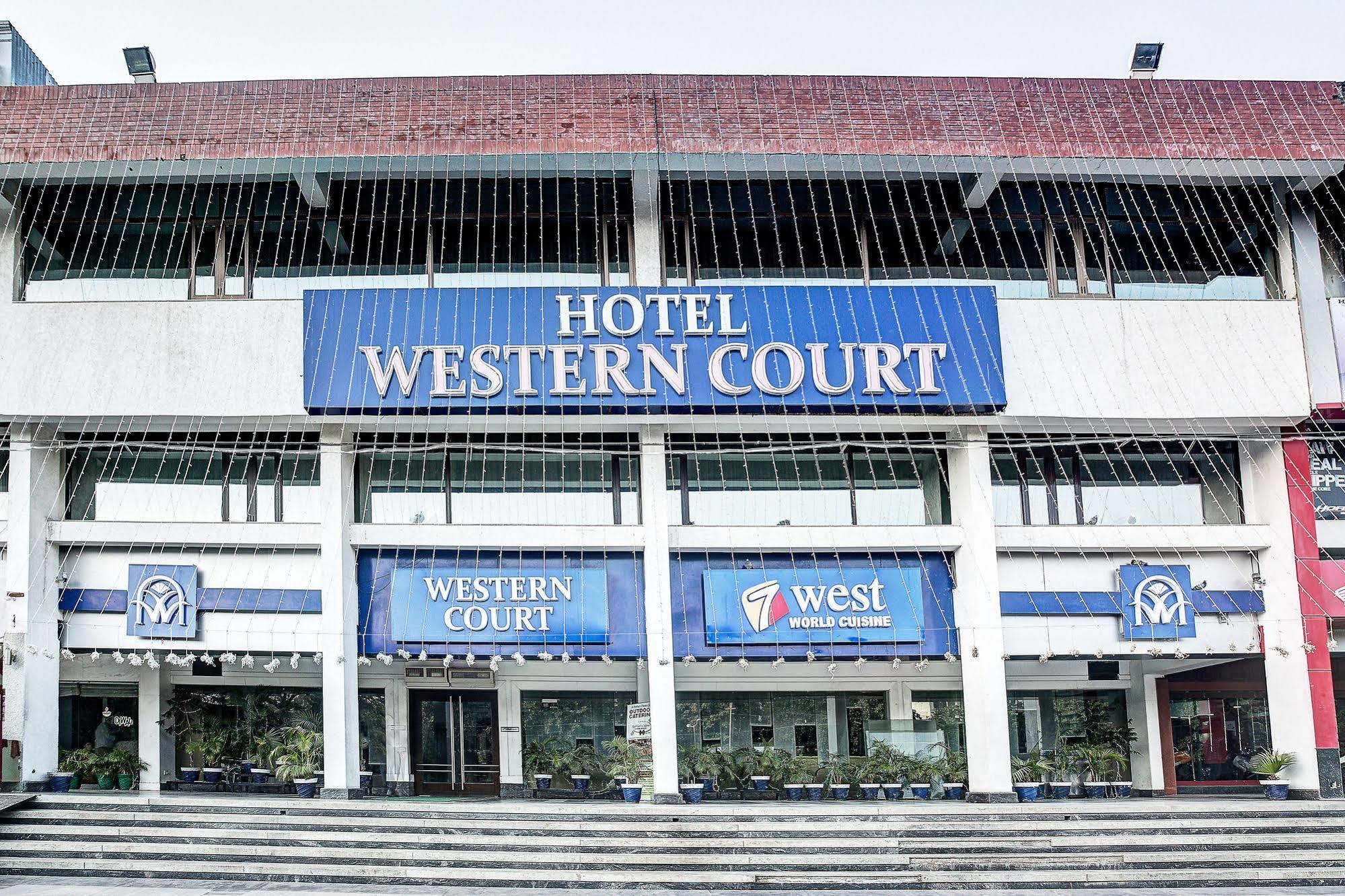 Western Court Chandīgarh Exteriör bild